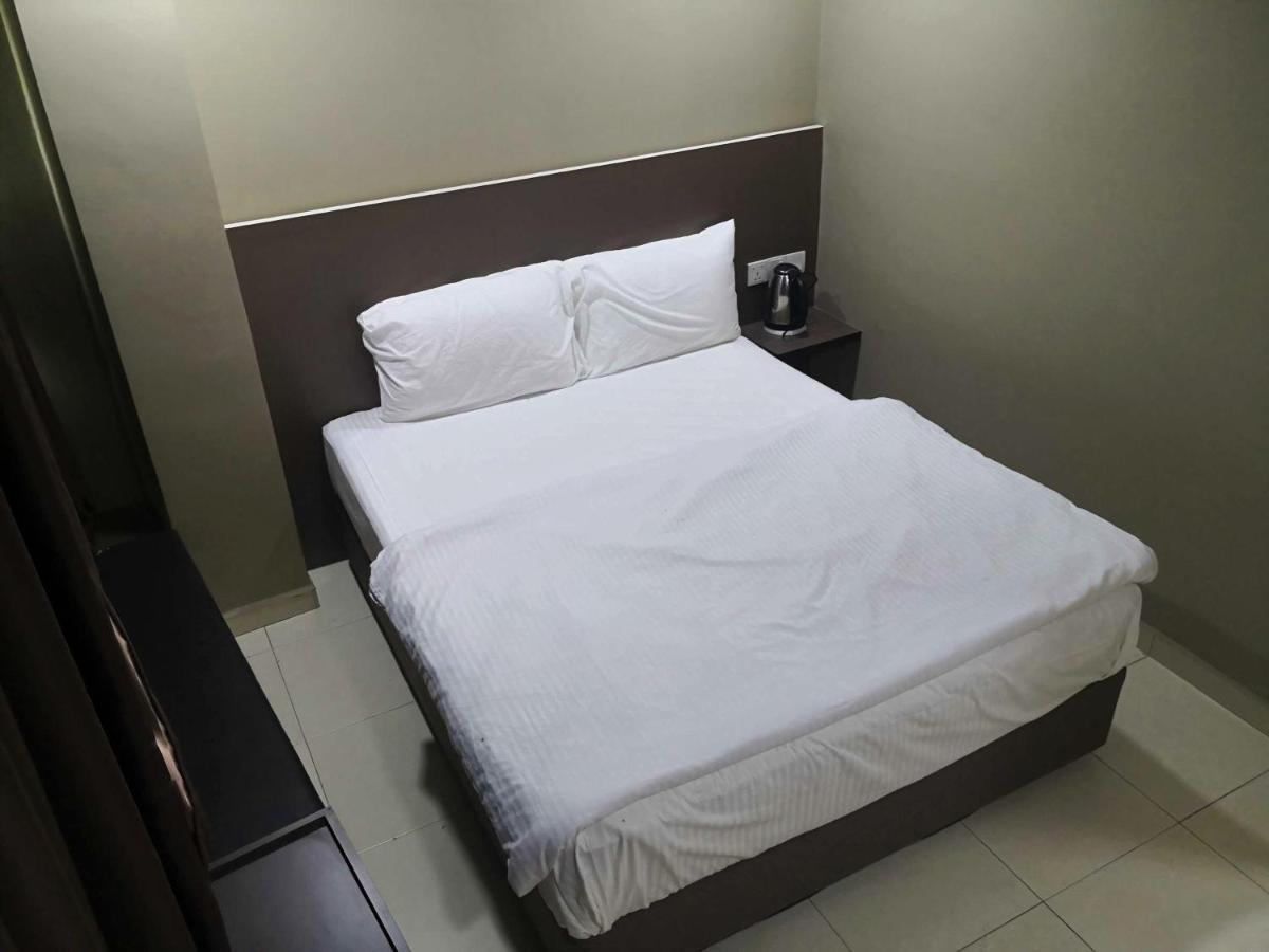 Tropika Garden Hotel Kulai Johor Bahru Extérieur photo